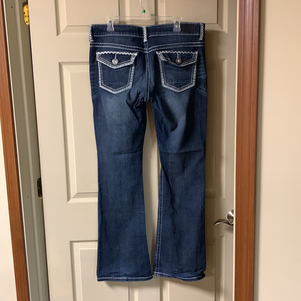 Jeans - Picture 2 of 6